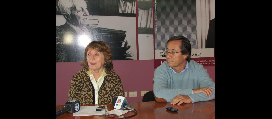  Silvia Mendoza y Fernando Escobar ratificaron la invitación a los vecinos de distintos barrios  (UNNOBA)