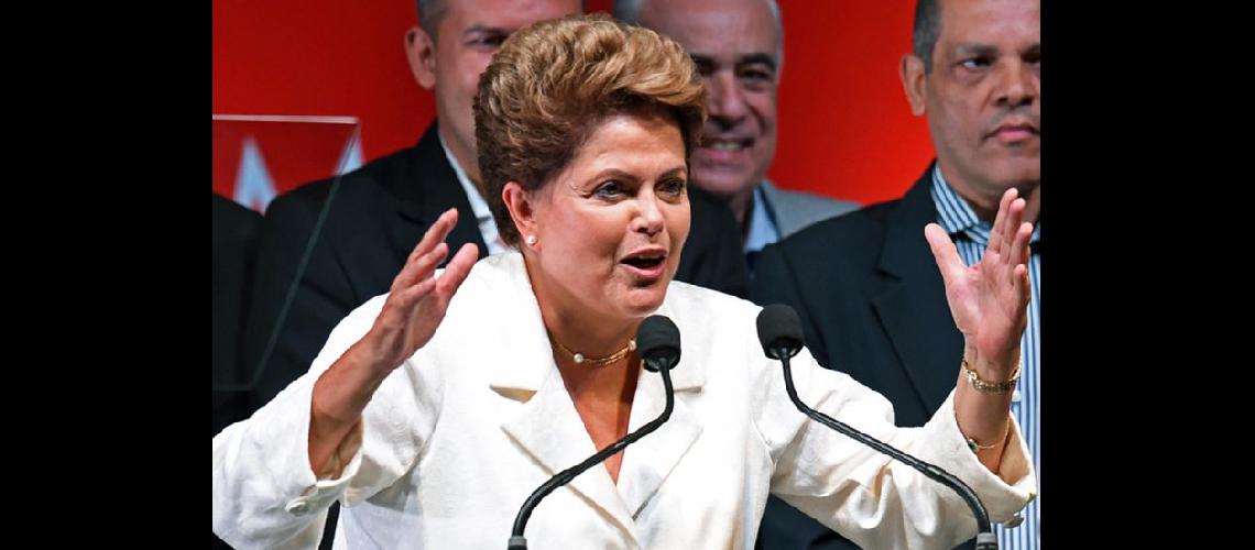  Mis primeras palabras son un llamado a la paz y la unión dijo Rousseff (NA) 