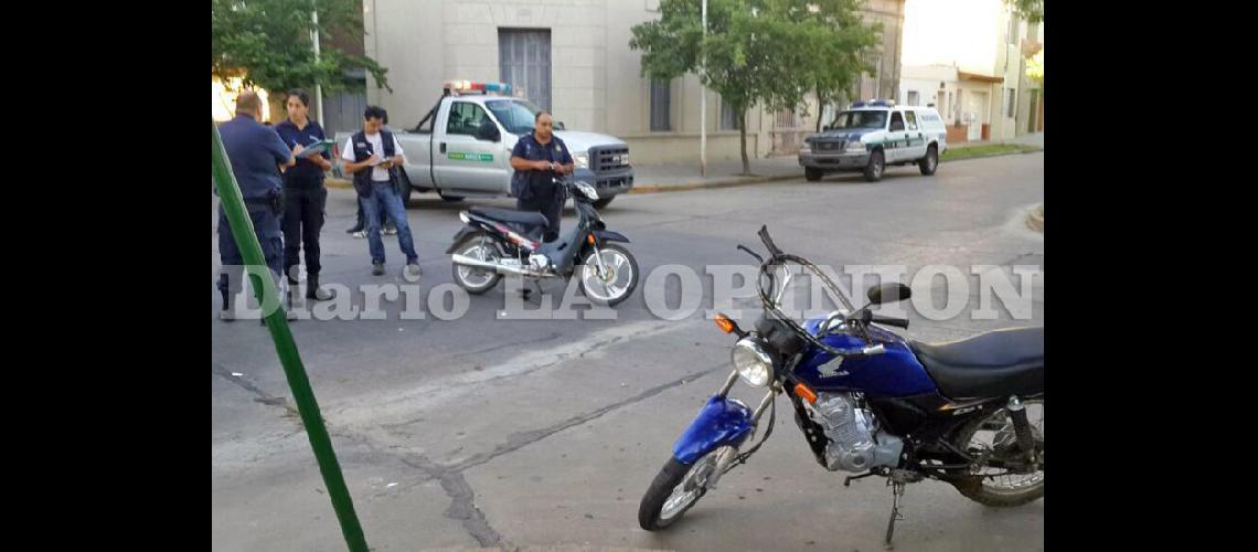  Choque de motos en Monteagudo y 3 de Febrero  (LA OPINION)