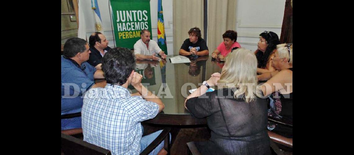  El acuerdo entre las partes se logró durante la reunión que se llevó a cabo el viernes en el Municipio (LA OPINION) 