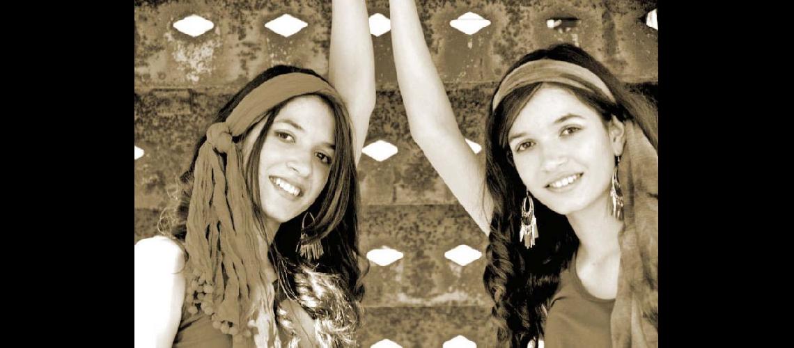  Las hermanas Rocío Guadalupe y Agustina Micaela Ramírez (MELLIS RAMIREZ)
