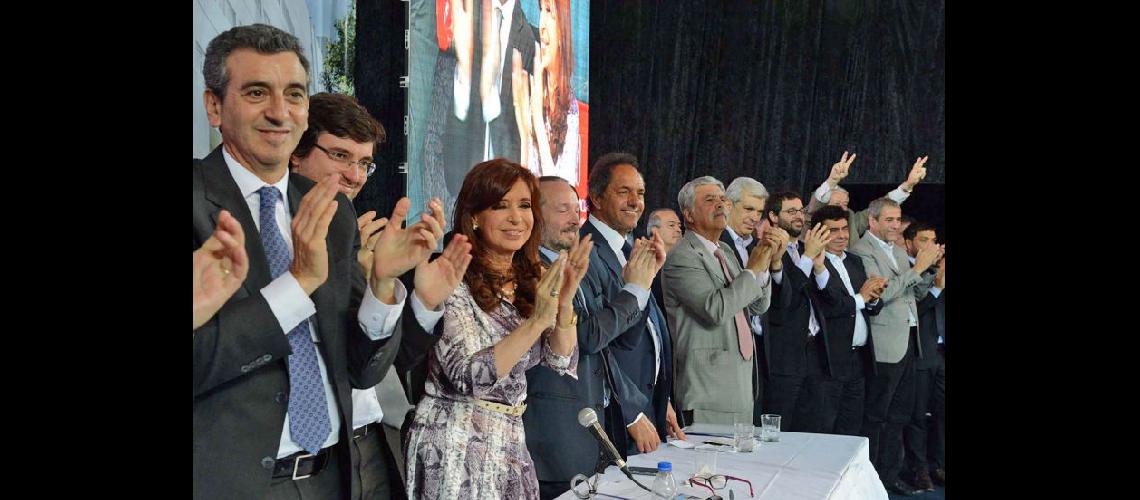  Cristina Kirchner inauguró el primer tramo de la reconstrucción del hospital municipal de Morón (NA)