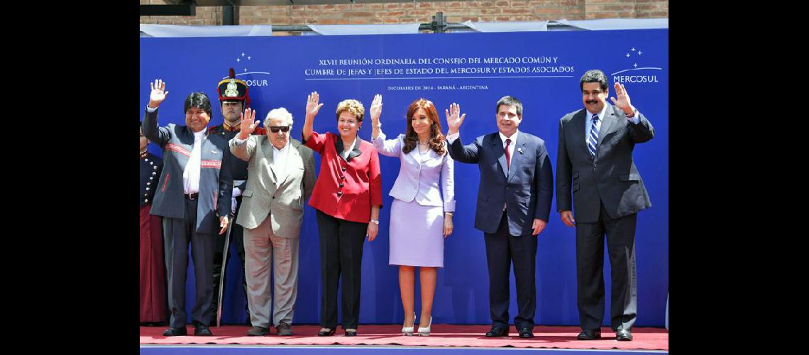  Evo Morales José Mujica Dilma Rousseff Cristina Kirchner Horacio Cartes y Nicols Maduro (NA) 