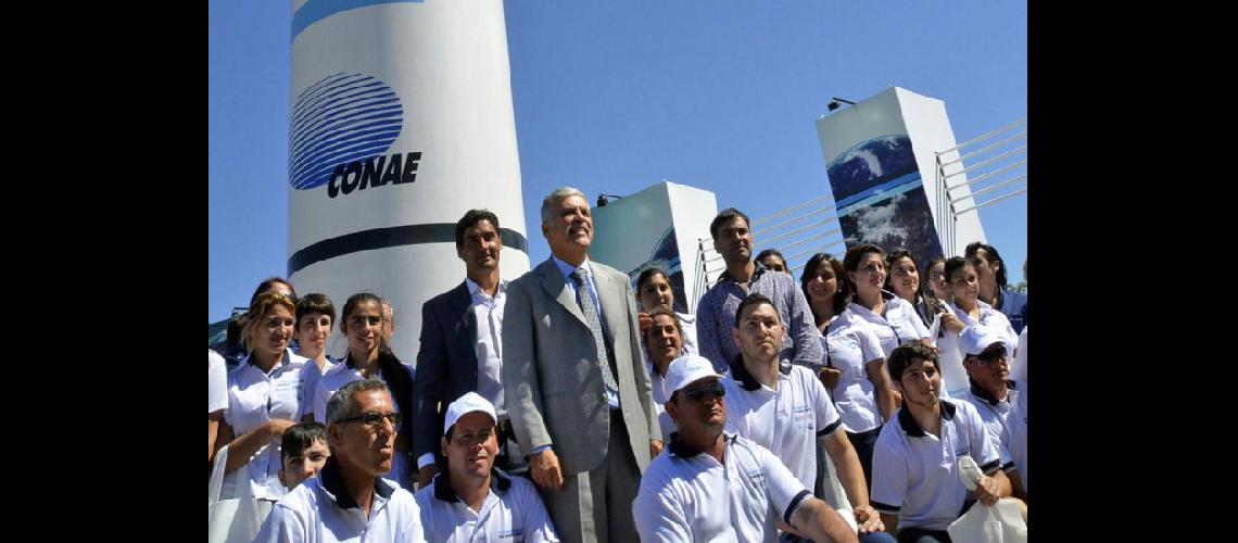  Julio de Vido encabezó la inauguración del Polo Espacial Punta Indio (NA)