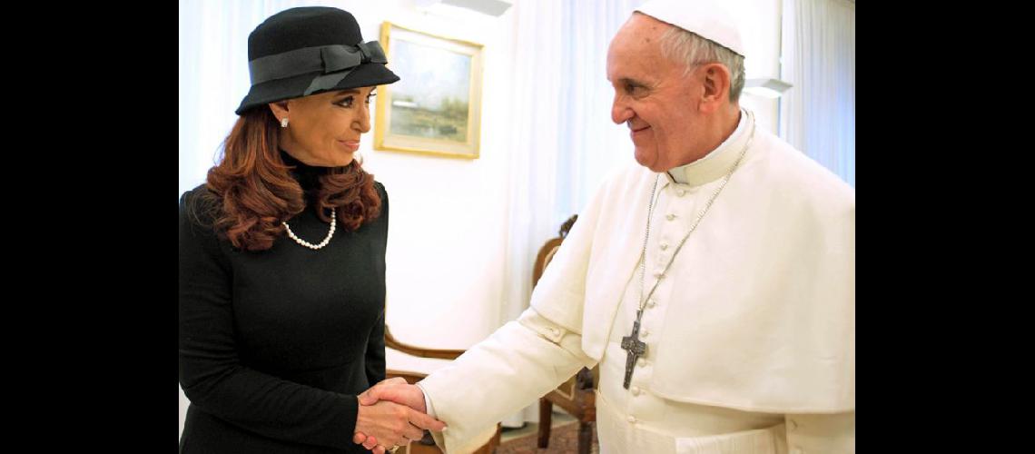  La presidenta afianzó su relación con Francisco a través de dos extensas audiencias en el Vaticano (TELAMCOMAR)