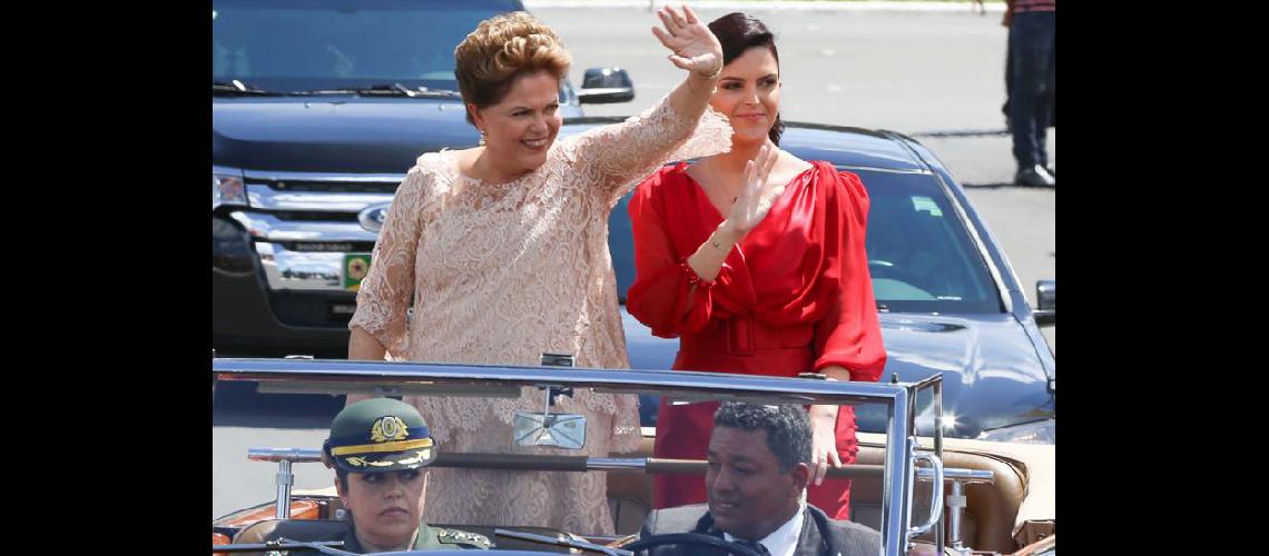  Rousseff comenzó ayer su segundo período de 4 años al frente de Brasil (NA) 