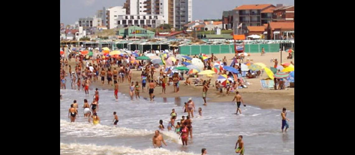  Como es habitual la costa argentina es un destino elegidos por los pergaminenses (INTERNET) 