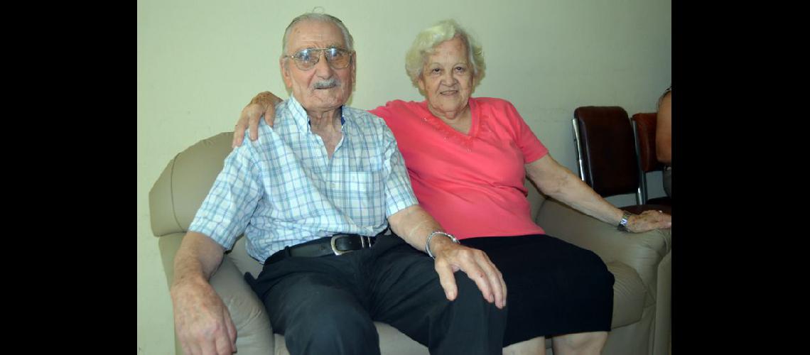  Nicols Bilicich junto a María Lidia Montero 65 años de casados y una vida plena (LA OPINION)
