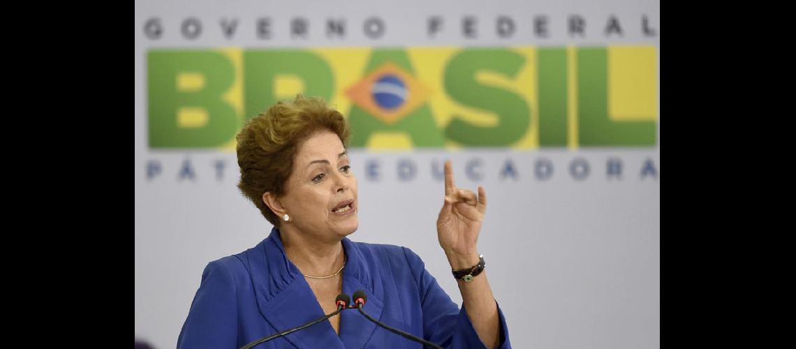  Dilma Rousseff llamó a respaldar las políticas de austeridad fiscal (NA)