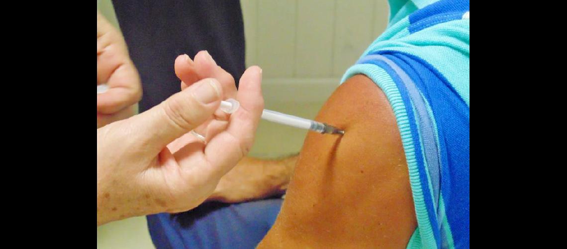  Vacunarse y tomar otras medidas de cuidado- la mejor forma de evitar la gripe (LA OPINION)