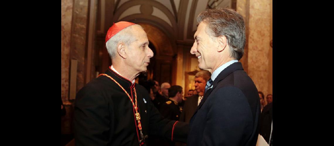  El cardenal Mario Poli y Mauricio Macri al finalizar el Tedéum en la Catedral Metropolitana (NA)