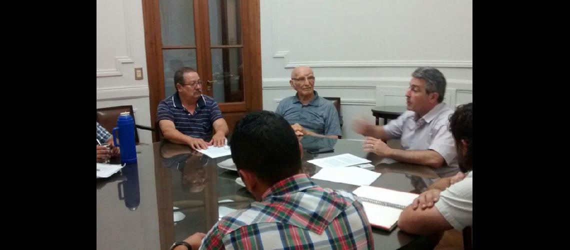  El intendente se reunió en el Salón Oval con Hussen Dauach Alvarez Churín y Frascarelli (JULIO HUSSEN)