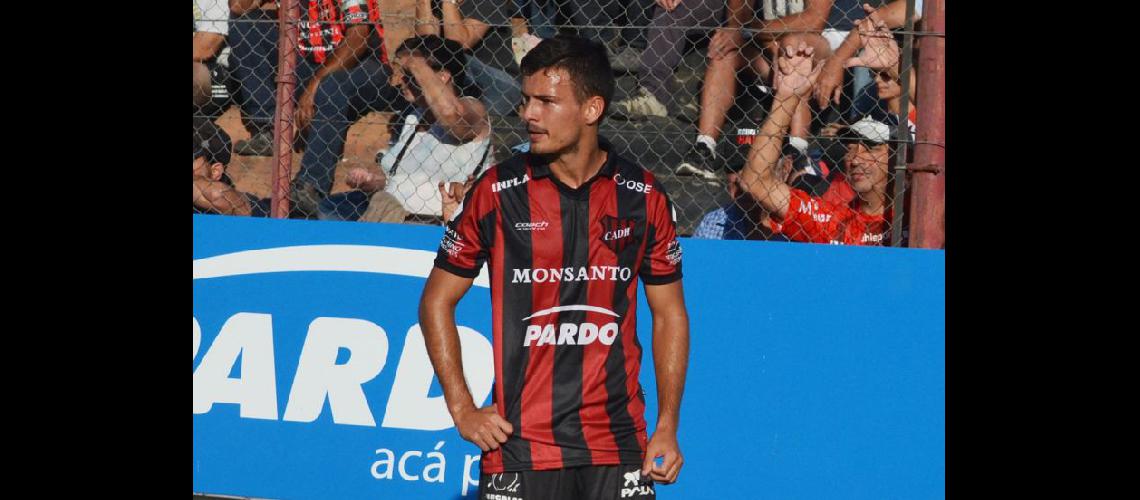  Rodrigo Caballuci se convirtió en el nuevo refuerzo de Olimpo y el martes se presentar en su nuevo club (ARCHIVO LA OPINION)
