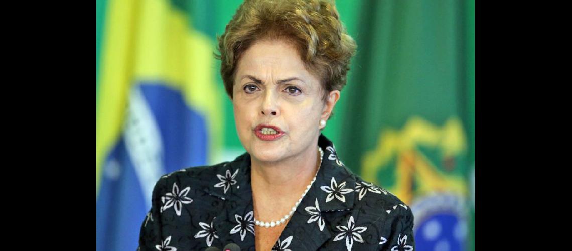  Dilma Rousseff llamó a impedir un golpe de estado (TELAM) 