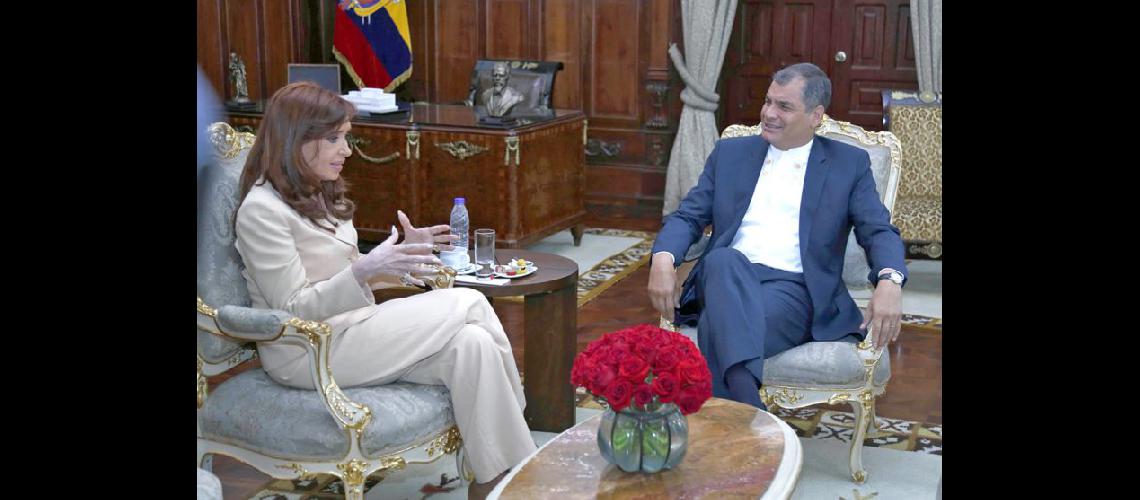  Cristina Kirchner y Rafael Correa durante el encuentro de ayer (NA)