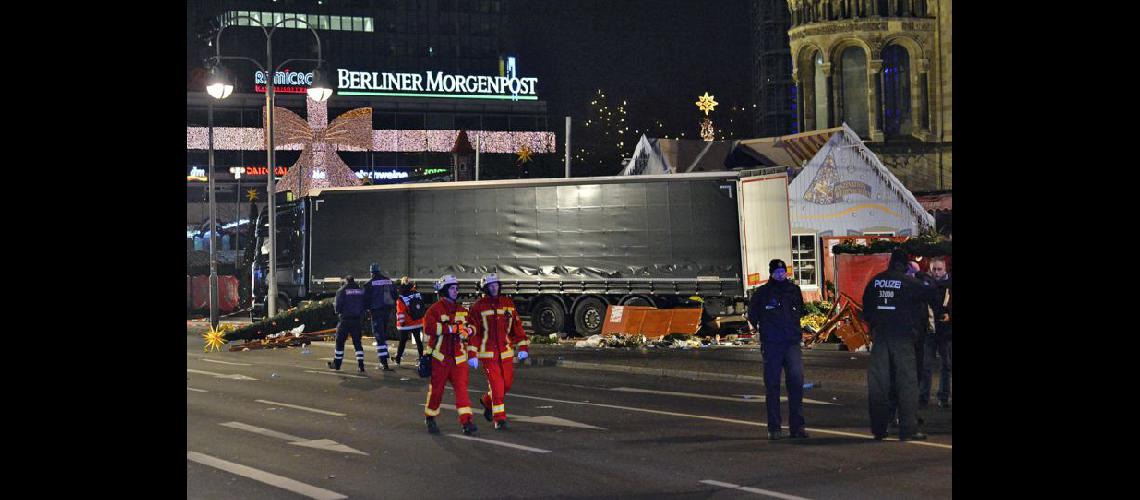 El mercado de Navidad contra el que irrumpió el camión est situado en pleno centro de Berlín (NA) 
