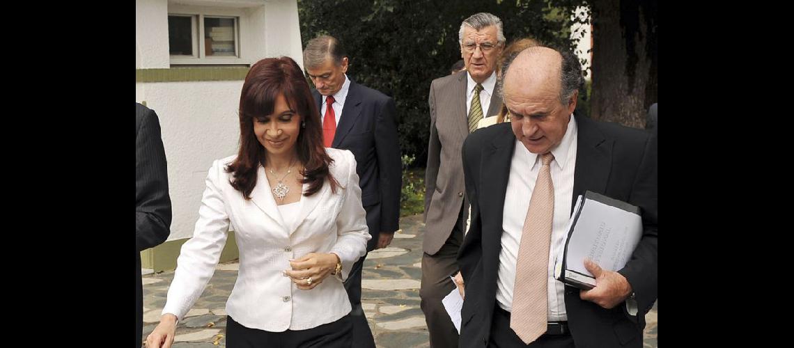  Cristina Kirchner mantuvo la conversación con Oscar Parrilli el 11 de julio de 2016 (NA)
