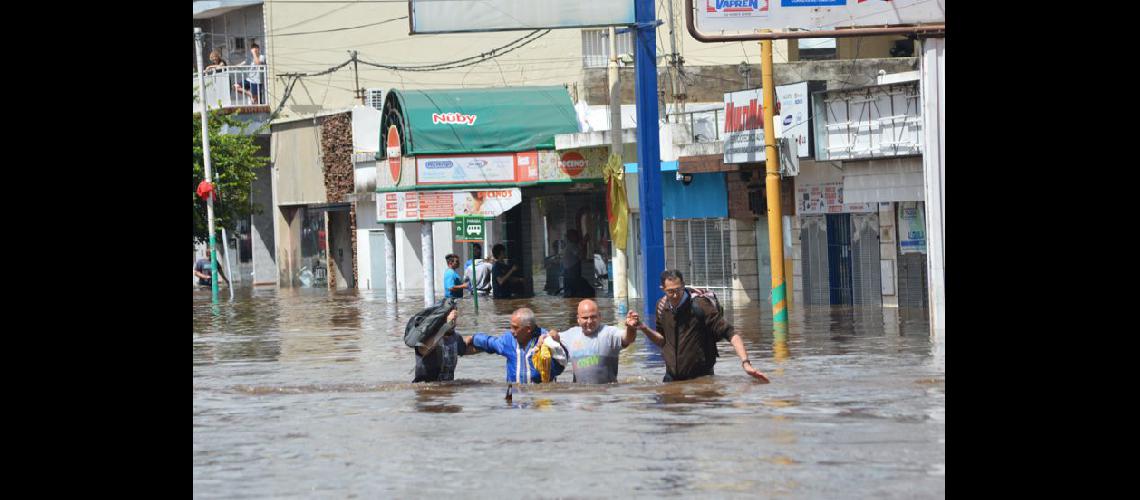  El jueves se cumplió un mes de la última inundación que castigó a Pergamino  (ARCHIVO LA OPINION)