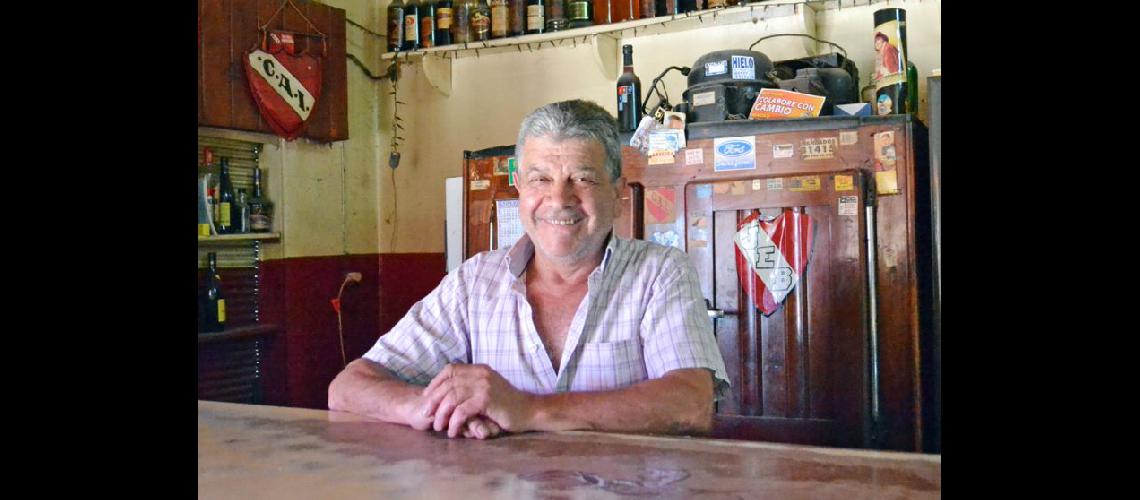  Edgardo Belardo est a cargo del bar desde 1985 año en que falleció su padre (LA OPINION)
