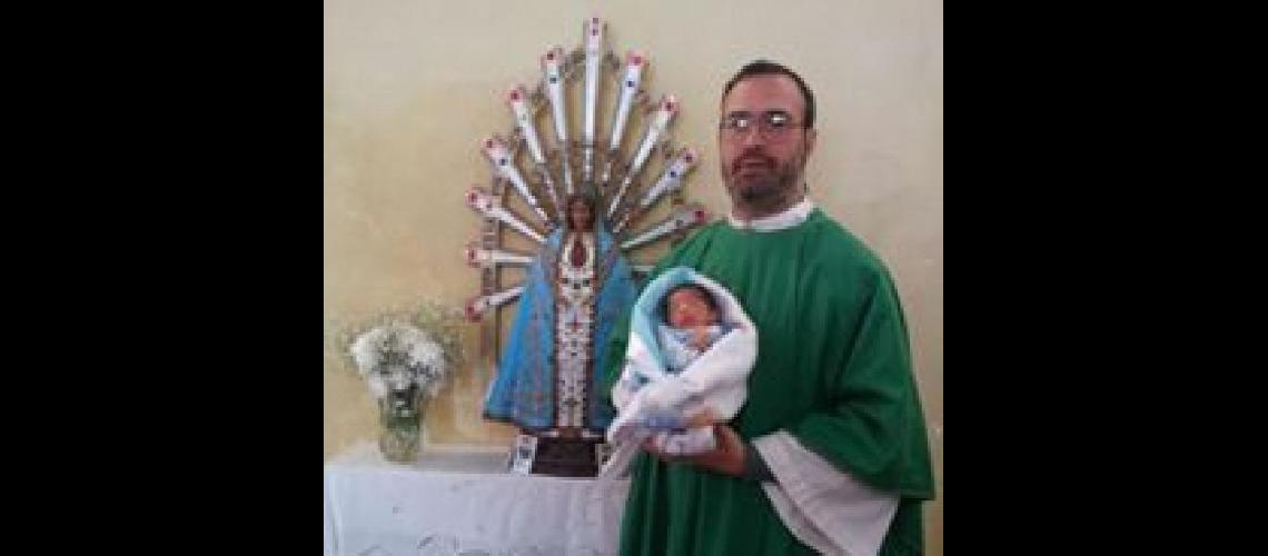  El padre Forcat es prroco de Nuestra Señora del Carmen de General Rojo (DIARIO EL NORTE DE SAN NICOLAS)