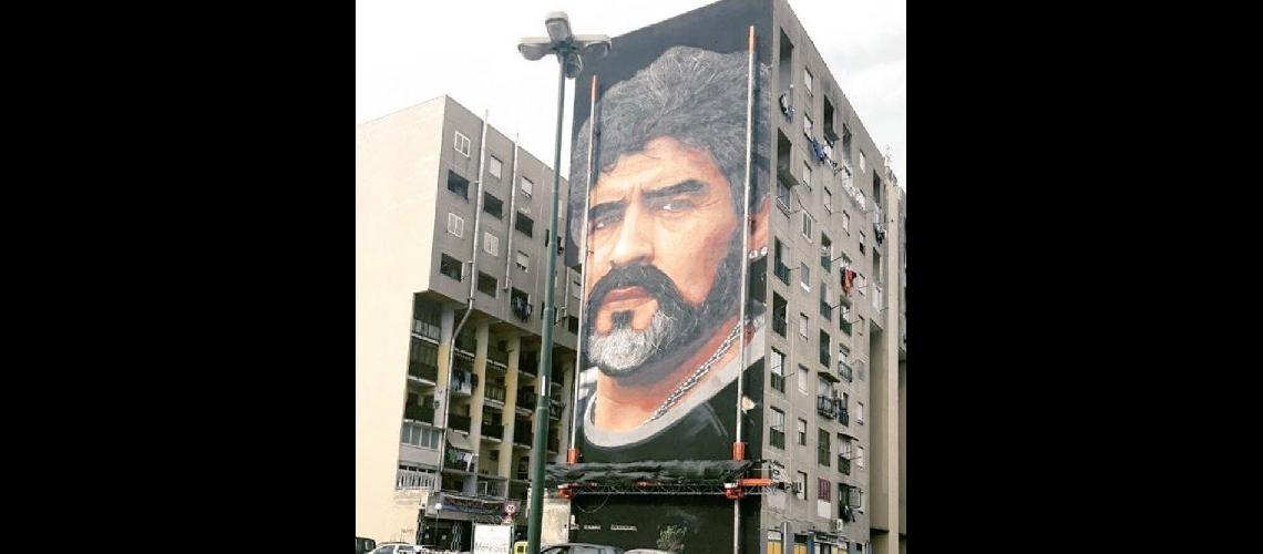  El mural de Diego Maradona en Npoles en conmemoración de los 30 años del scudetto ganado en 1987 (Jorit Agoch)
