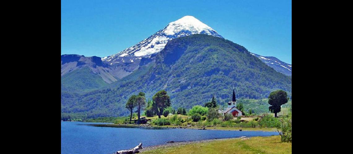  El volcn Lanín est ubicado en territorio argentino y chileno y tiene una altitud de 3776 metros (CRONICACOMAR)