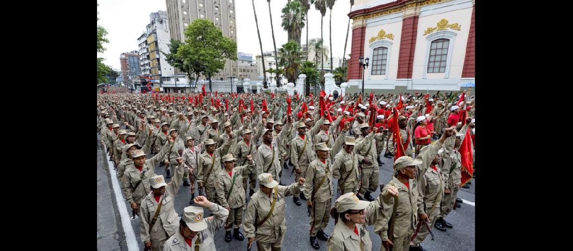  La Fuerza Armada Nacional Bolivariana preserva su unidad monolítica dijo el ministro de la Defensa (NA)