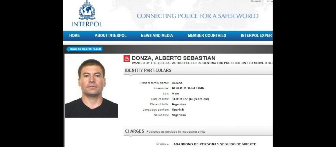  El comisario Alberto Sebastin Donza responsable de la seccional sigue prófugo (INTERPOL)