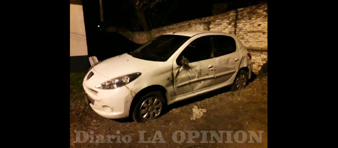  El automóvil quedó seriamente dañado- su conductor fue derivado al Hospital San José y est fuera de peligro (LA OPINION)