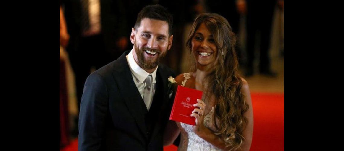  Lionel y Antonela Messi- crónica de un casamiento europeo pero a la criolla (Gabriel RossiLatinContentGetty Images)