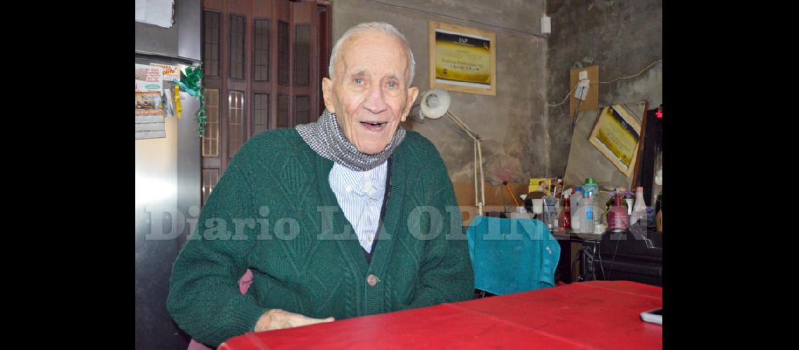  Alfredo Seriani a sus 91 años recordó su vida de ferroviario (LA OPINION)