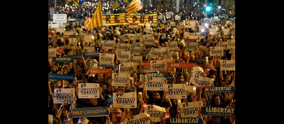 La manifestación de la noche en Barcelona culminó una jornada de movilizaciones (NA)