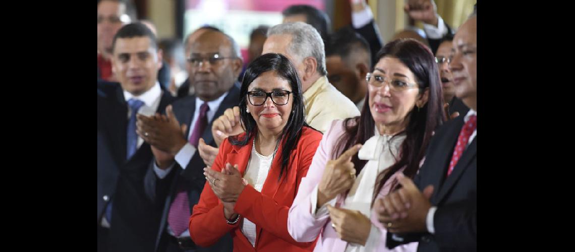  Delcy Rodríguez presidenta de la Constituyente emplazó a los mandatarios electos (NA)