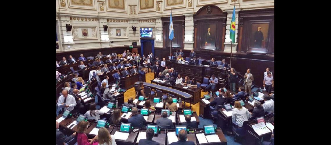  La Legislatura también votó el llamado Pacto de Responsabilidad Fiscal Municipal (DIAGONALESCOM)