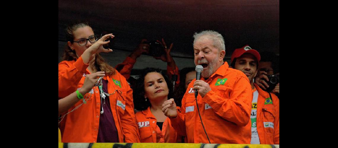  Lula da Silva dio una entrevista a un medio de Francia (NA)