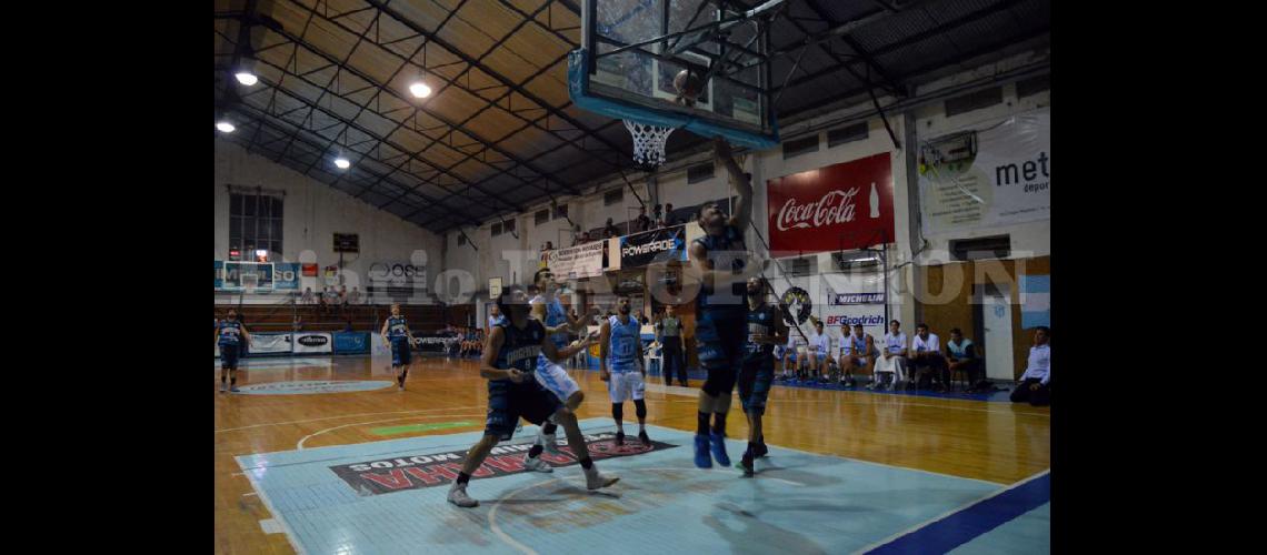 Argentino comenzó con un triunfo la doble fecha de local por el Torneo Federal de basquetbol (LA OPINION)