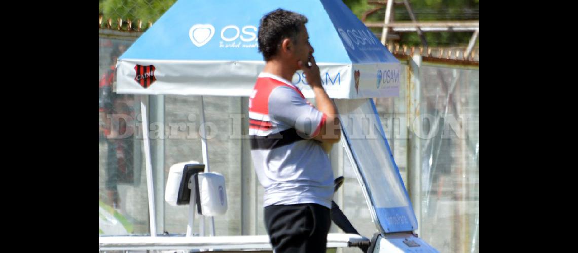  El entrenador Mauricio Levato no se fue del club de la manera que hubiese querido (ARCHIVO LA OPINION)