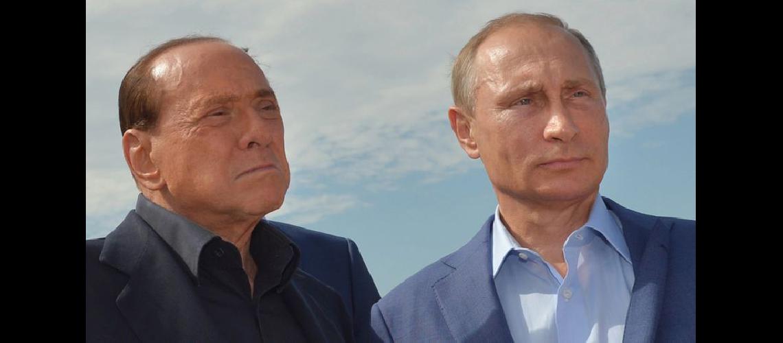  Berlusconi pretende presentarse en las legislativas de Italia y Putin es favorito para ganar en Rusia  (AFP)