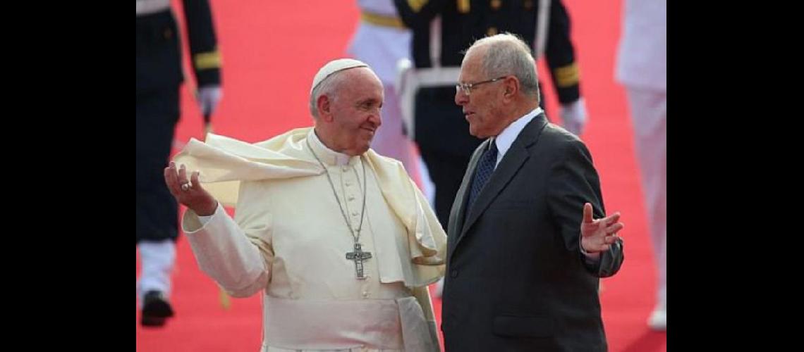  El Papa fue recibido por el presidente Kuczynski (ELCOMERCIOPE)