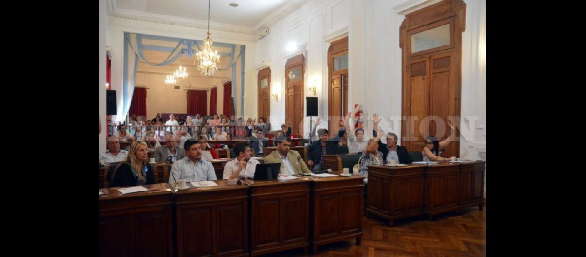 Los ediles de la oposición votaron solicitando el tratamiento sobre tablas (LA OPINION)