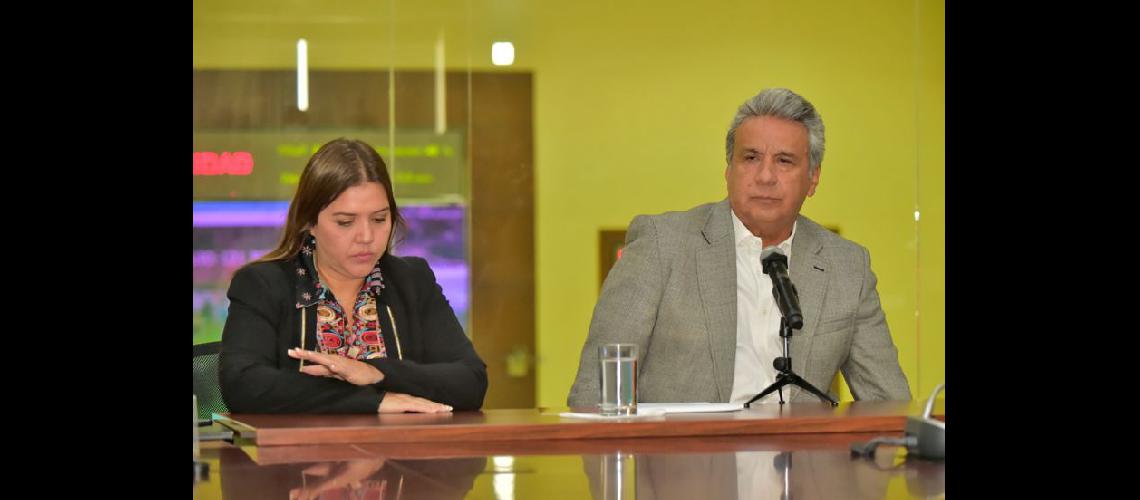  Lenin Moreno junto con la vice de El Comercio confirma la muerte del equipo de periodistas secuestrados (NA)