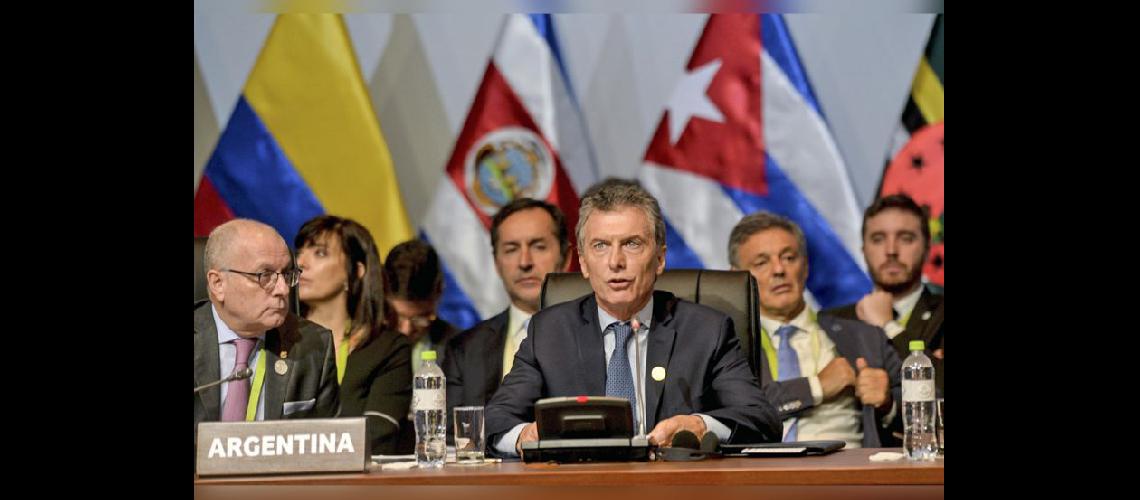  El presidente argentino Mauricio Macri al brindar su discurso ayer en la Cumbre de las Américas (NA)