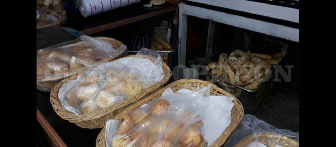  Muchos panaderos de Pergamino reconocieron que todavía no trasladaron al precio final del pan todos los aumentos que tuvieron (LA OPINION)