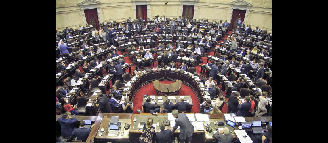 La oposición no alcanzó el voto a favor de los dos tercios del recinto necesarios para dar tratamiento a las iniciativas (NOTICIAS ARGENTINAS)