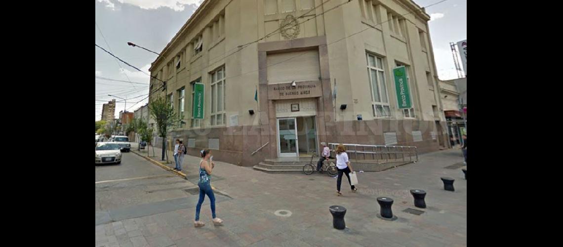  La detención del sujeto se produjo cerca del Banco Provincia ubicado en Peatonal San Nicols y Pueyrredón (GOOGLE MAPS)