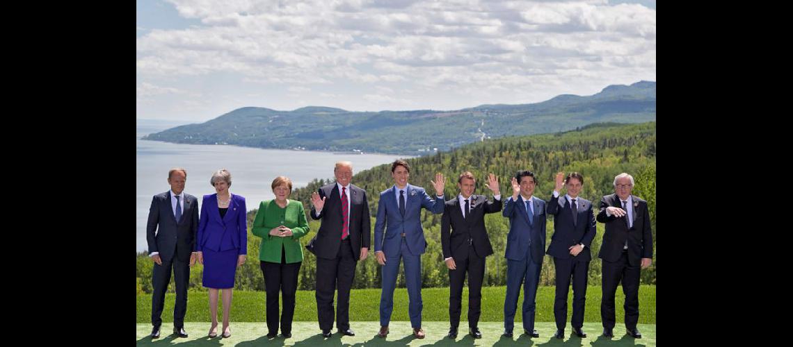  Los líderes del G7 posaron ayer durante la cumbre del G7 que se lleva a cabo en La Malbaie Canad  (NA)