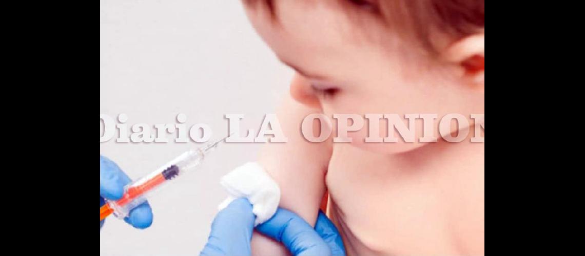  Atendiendo la falta de provisión por el momento se vacunar solo a los bebes de tres cinco y 15 meses (PRIMERAS LINEAS)