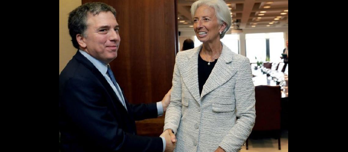  Dujovne y Lagarde Los fondos recién podrían llegar a fin de mes (NA)