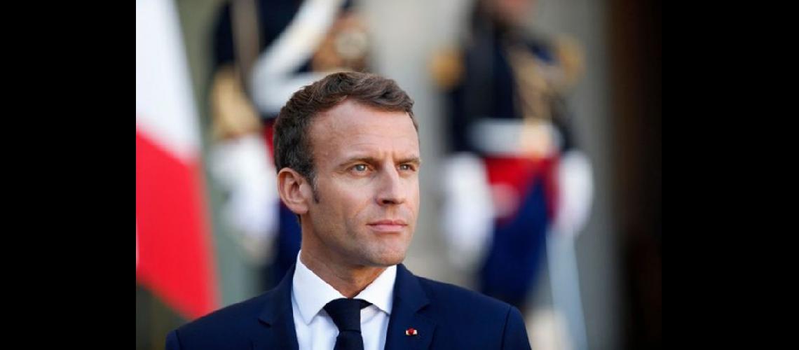  Emmanuel Macron reorganizó su gobierno para constituir un equipo renovado dotado de un segundo impulso (AP)