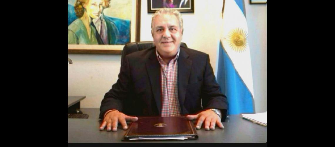   Manuel Elías es autor de una ley por el desarme (LA OPINION)